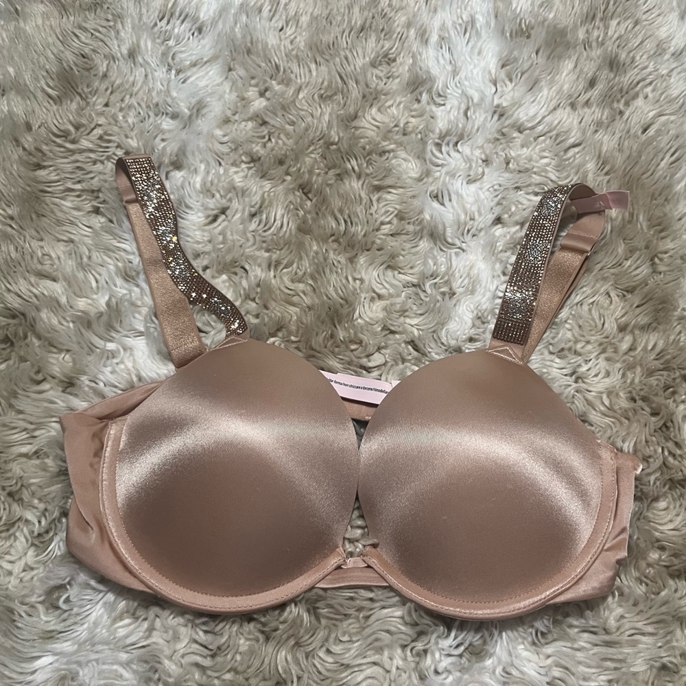 Victoria’s Secret very sexyRhinestone straps NWT 36B -Beige